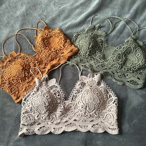 set of lace crop tops